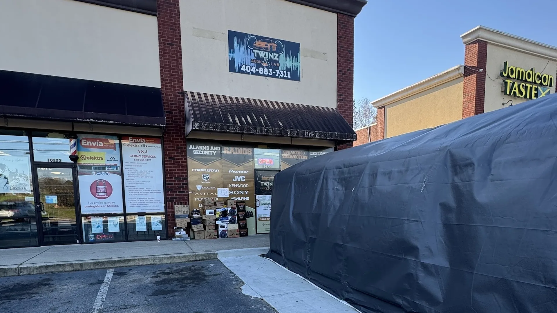 Twinz Audio Lab storefront — car audio, window tint & alarms shop in Jonesboro, GA